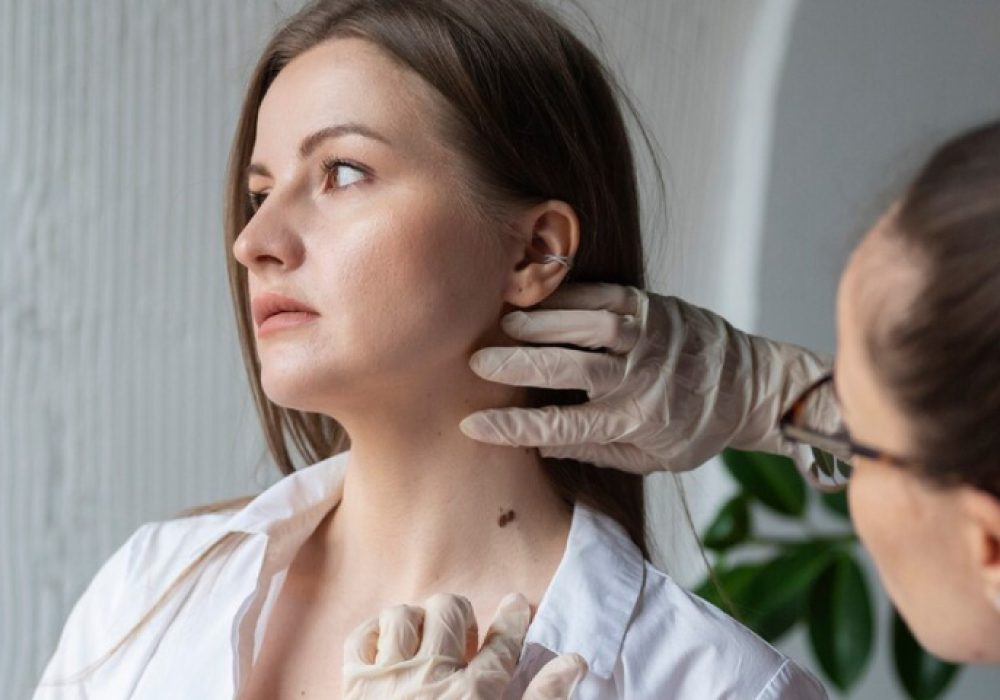 Karen Mora - Dermato - Oncóloga